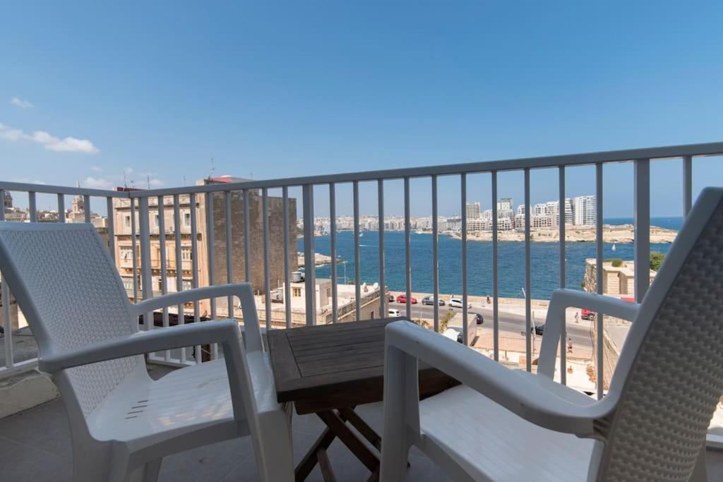Vallettastay - Harbor View Gem -Sea View 2 Bed Apt Eksteriør billede